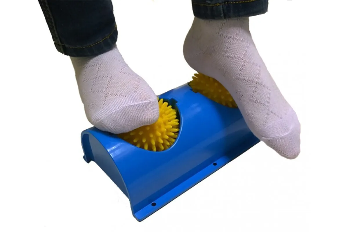 Массажер для ног, Мячи игольчатые на подставке (для ног) Тривес М-404